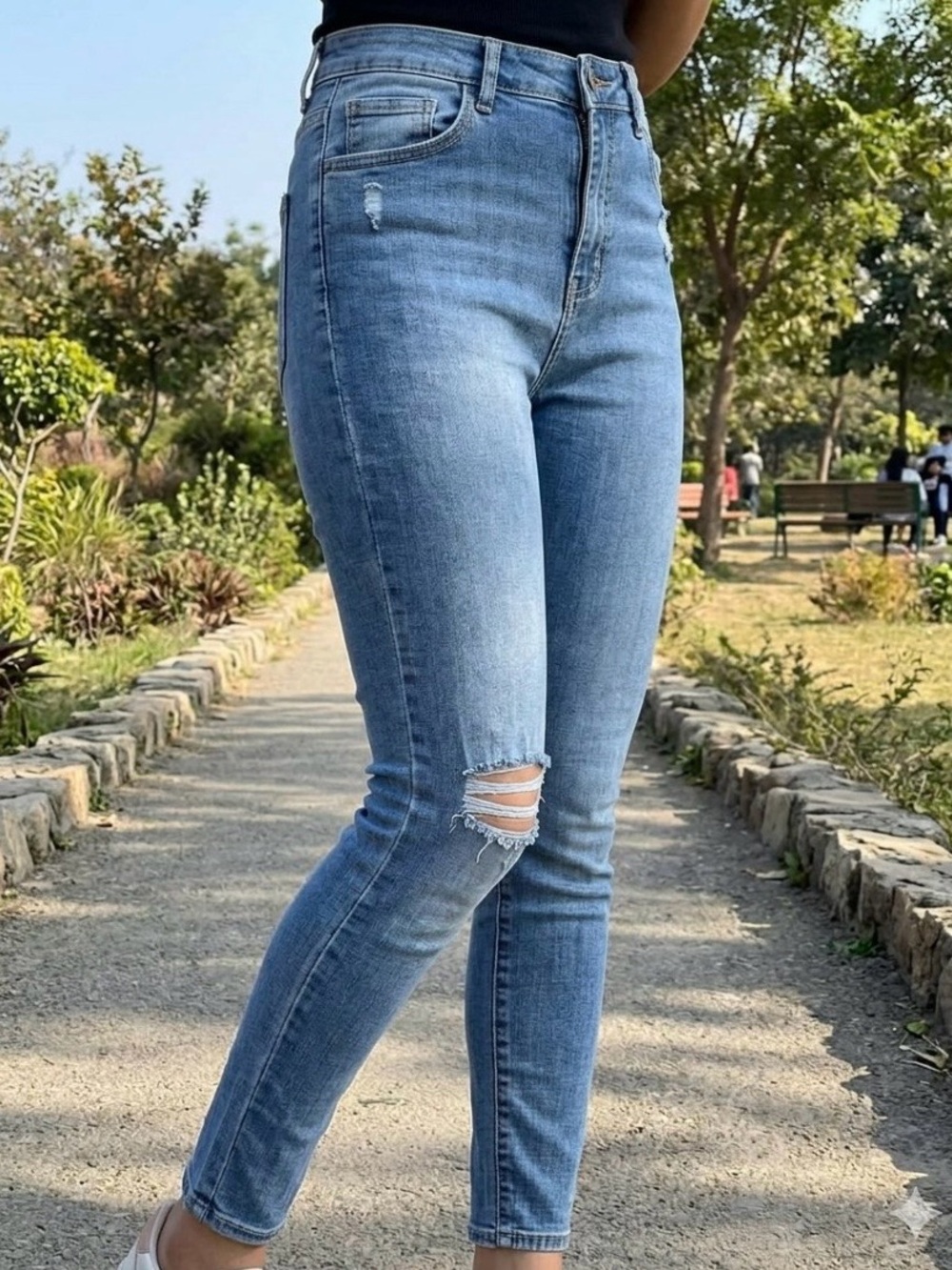 💛👖RSQ Light Blue High-Rise Distressed Skinny Jegging Junior 7/W28